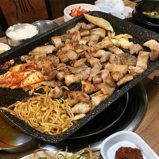 정든닭갈비땡노네삼겹살 매장 이미지