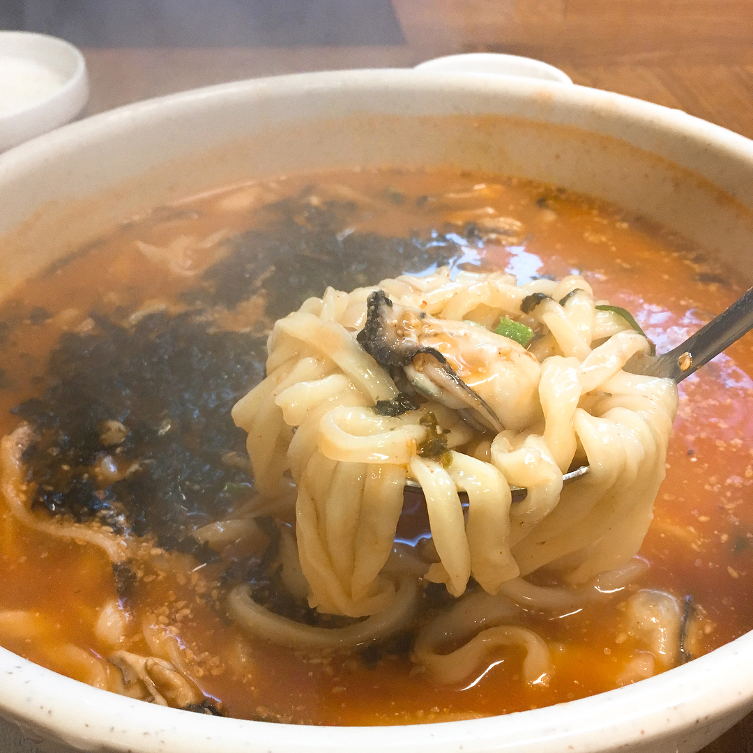 돌섬바지락칼국수 매장 이미지