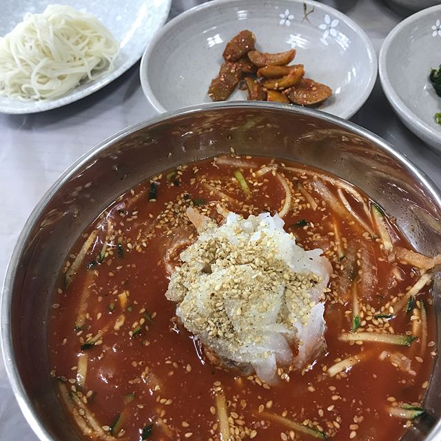 정훈이네횟집 매장 이미지