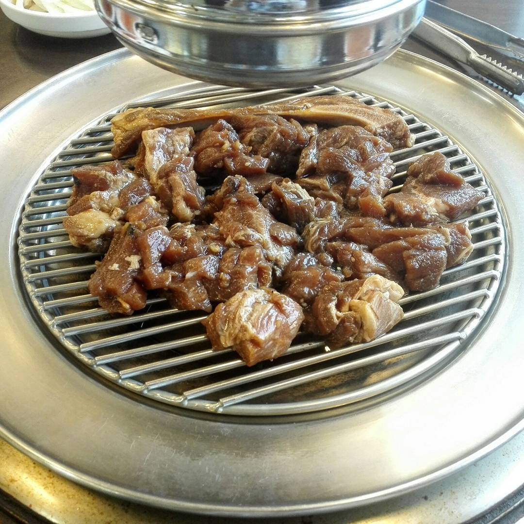 갈비본가두툼한숯불갈비 매장 이미지