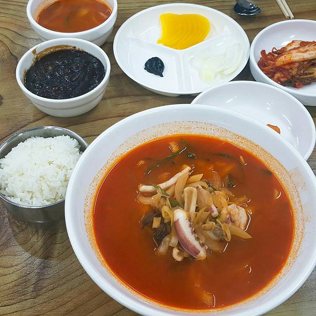 덕례반점 매장 이미지