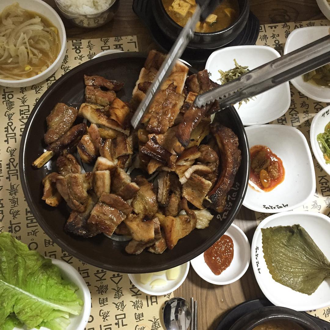 서민식당 매장 이미지