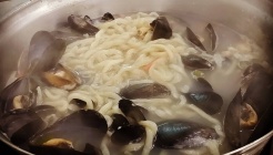 하구둑해물칼국수 매장 이미지