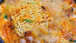 신촌부대찌게고기전문점 매장 이미지