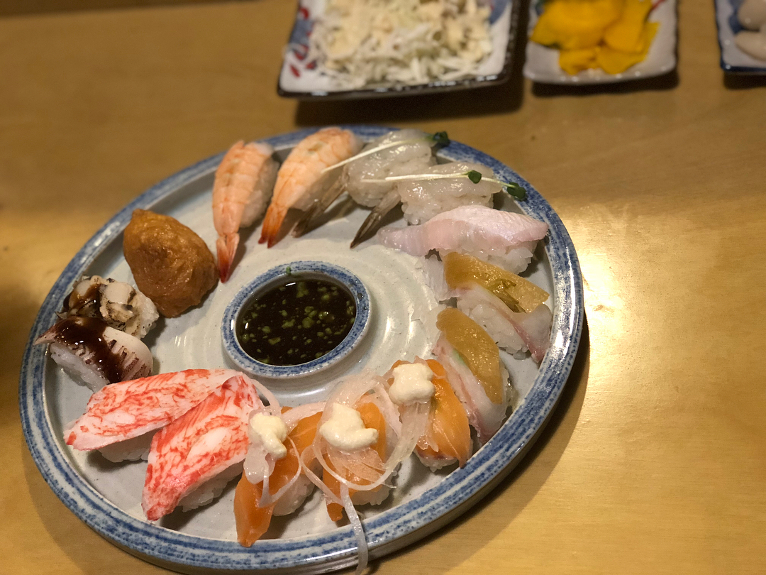 민미산 덮밥&우동 매장 이미지