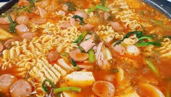 윤대감부대찌개 매장 이미지