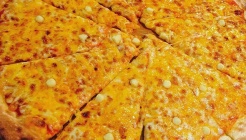 루가노피자 매장 이미지