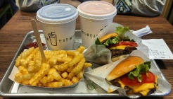 쉐이크쉑 매장 이미지