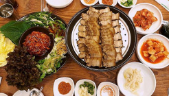다원보쌈칼국수 매장 이미지