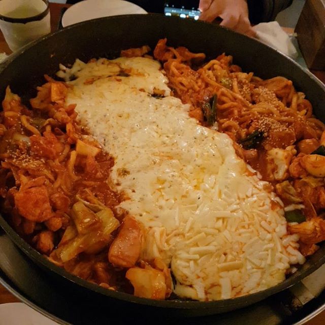 본토닭갈비 매장 이미지