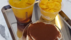 어트랙티브 매장 이미지