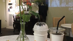 오캄커피 매장 이미지