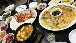 현정식당 매장 이미지