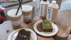 로우커피 매장 이미지