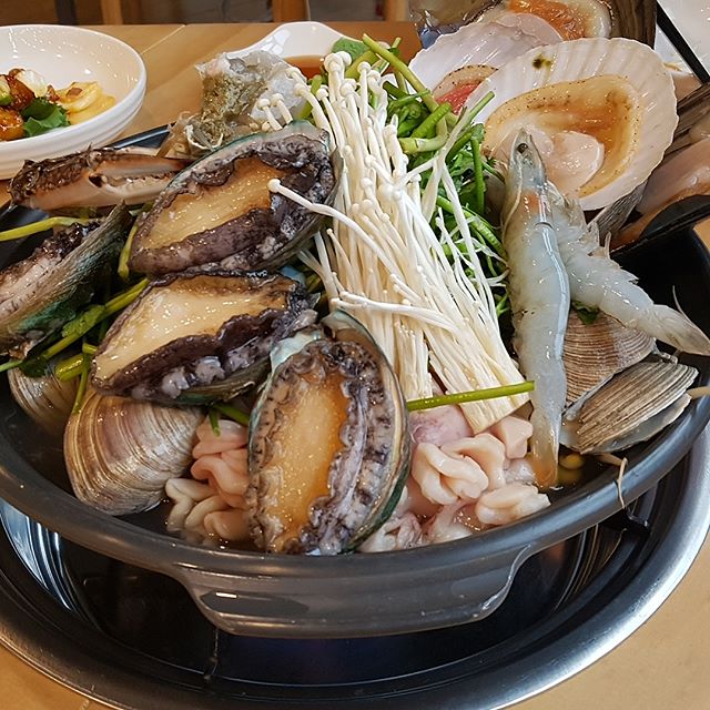 연평도 해물탕 매장 이미지