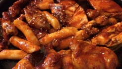 홈타운숯불바베큐치킨 매장 이미지