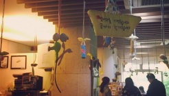 물푸레 북카페 매장 이미지