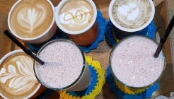 감나무아래 매장 이미지