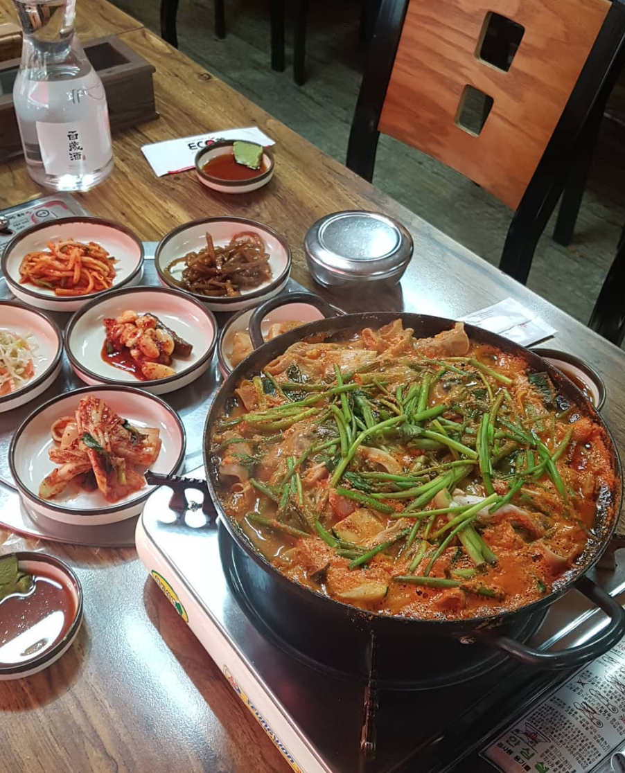 뻘숯불갈비곱창전골 매장 이미지