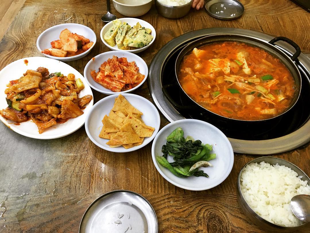 초원숯불갈비 매장 이미지