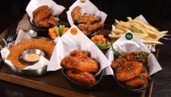 네키드윙즈 매장 이미지