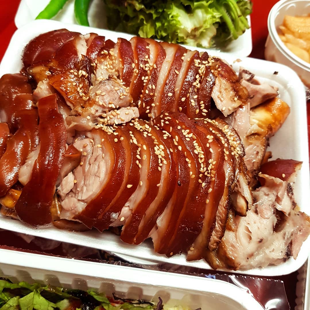 착한족발 매장 이미지