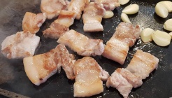 촌돼지 매장 이미지