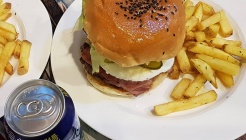 핫도그 바이알플 매장 이미지