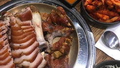더족발 매장 이미지