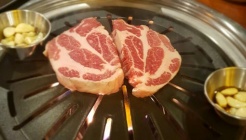 두툼한고깃집 매장 이미지