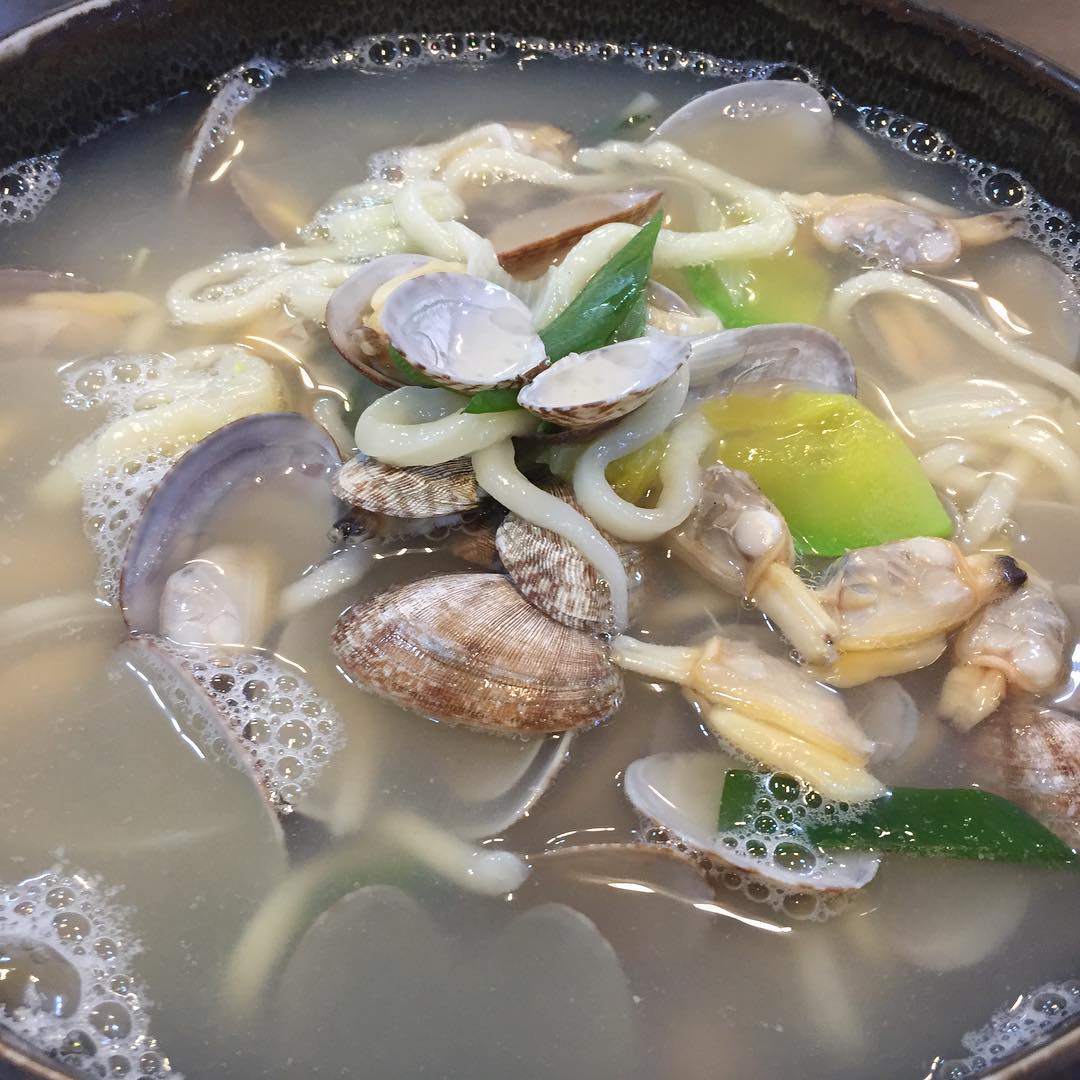 대모산 칼국수 매장 이미지