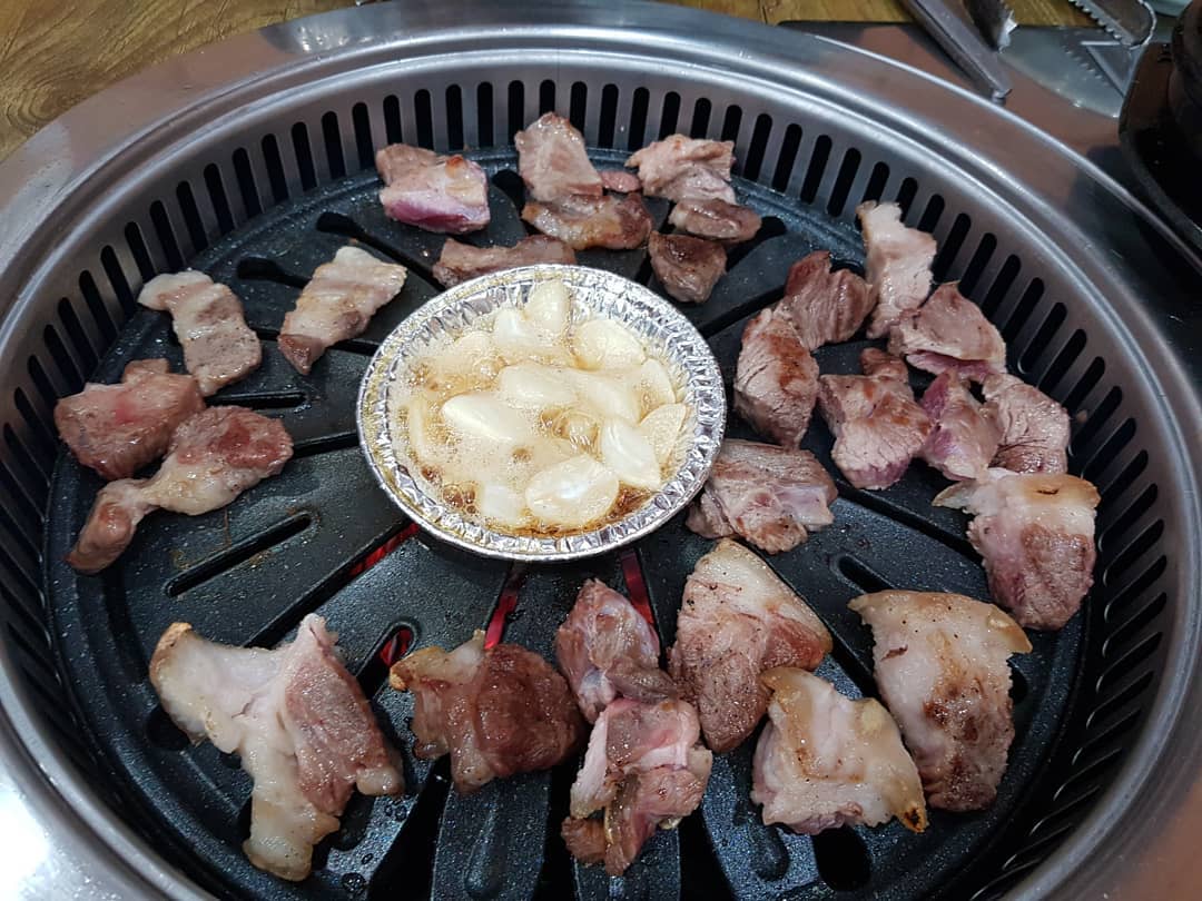 또먹돼지 매장 이미지