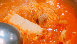 백채김치찌개 매장 이미지