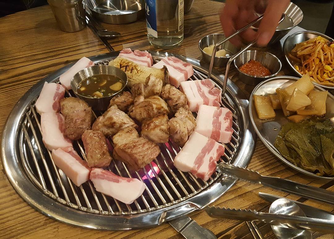 로이식당 매장 이미지