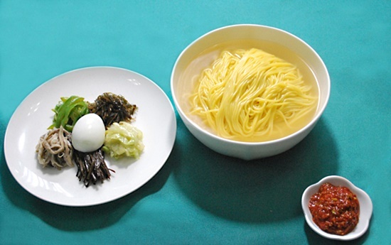 모란봉 강냉이 전문 식당 매장 이미지