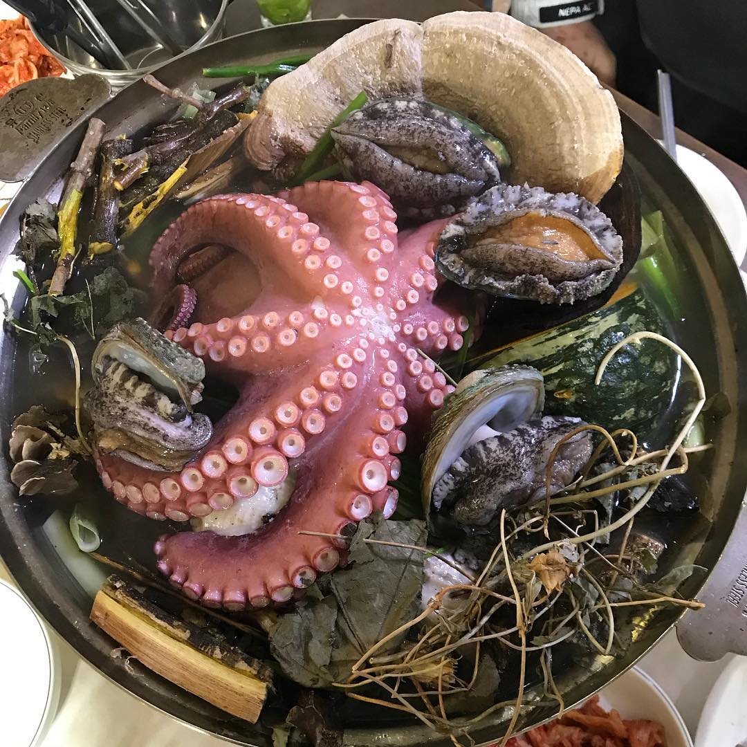 느티나무봉덕이네 매장 이미지