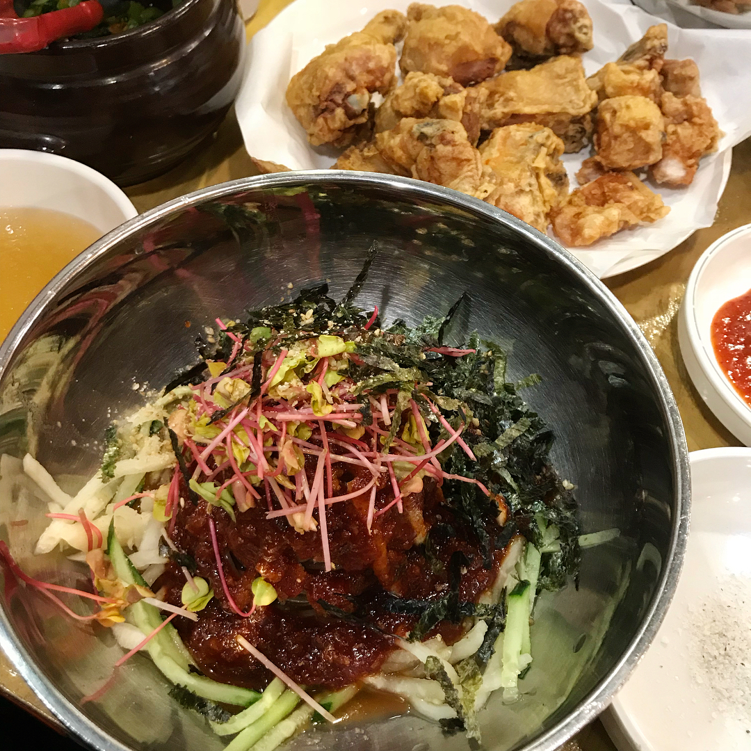 중앙탑메밀마당 매장 이미지