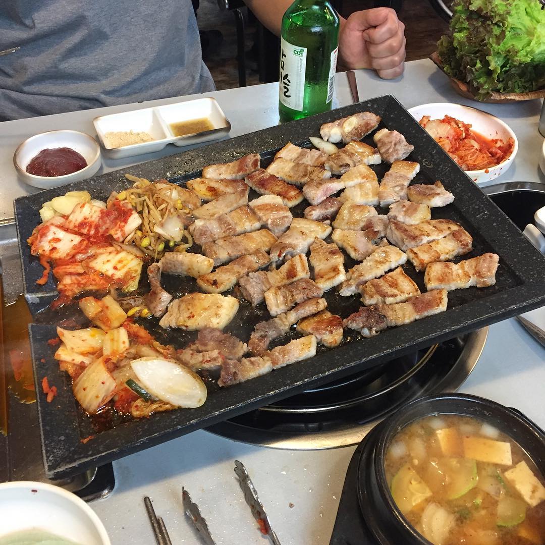 퇘랑숯불생고기 매장 이미지