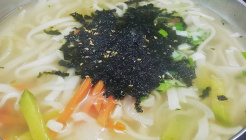 오대쌀김밥 홀로생칼국수 매장 이미지