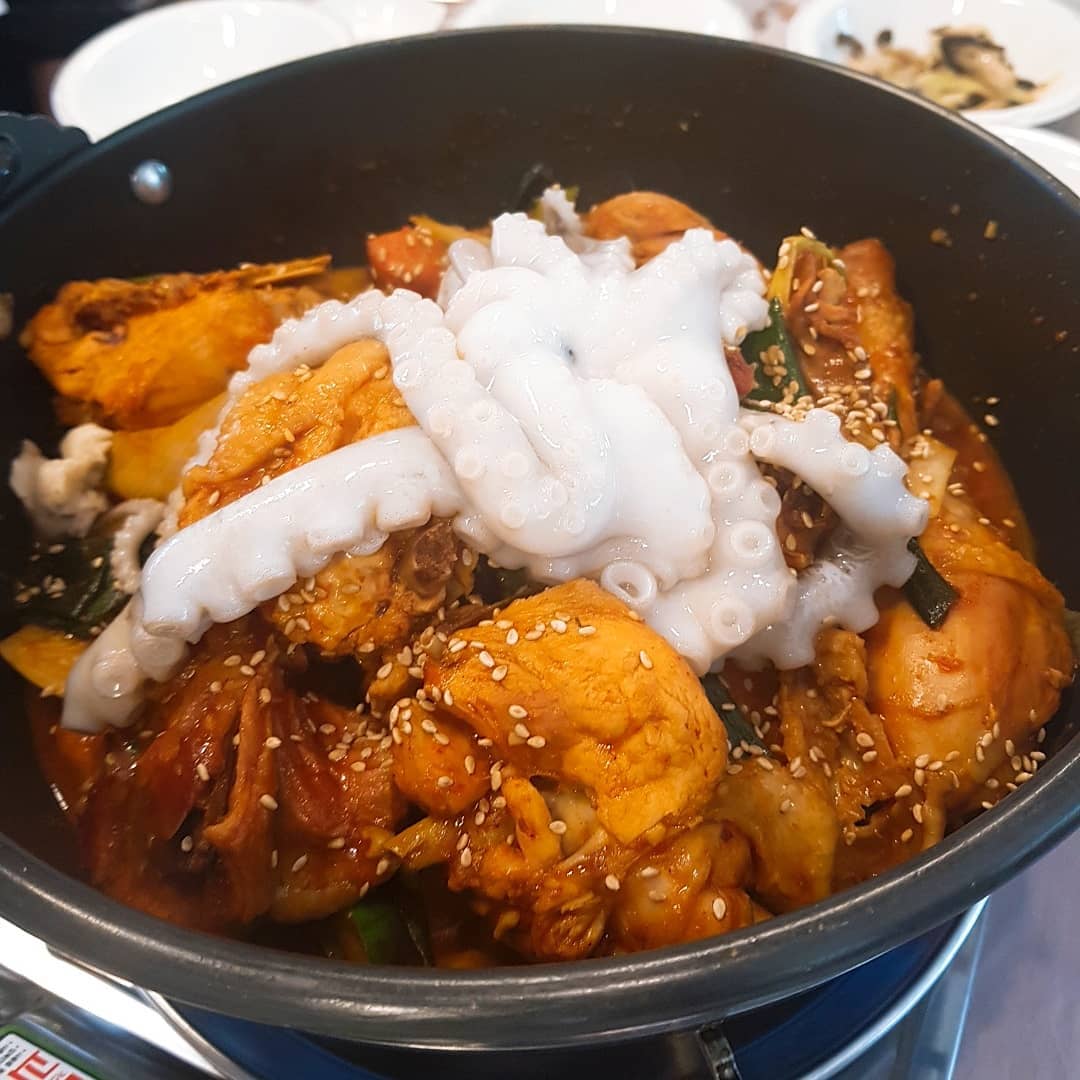 대장금 백숙 매장 이미지
