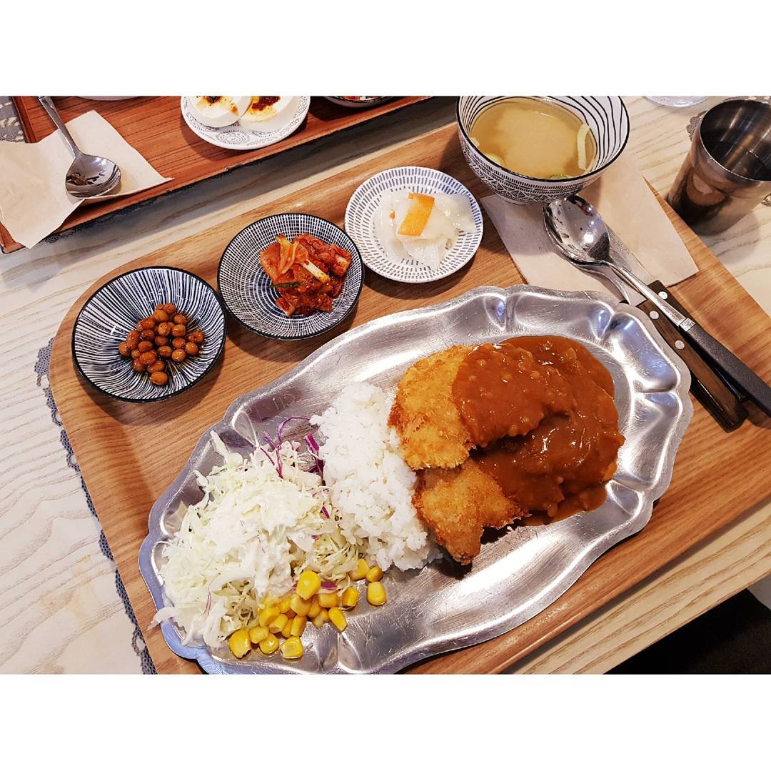 편안한 식탁 매장 이미지