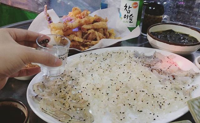 오징어와칭구들 매장 이미지