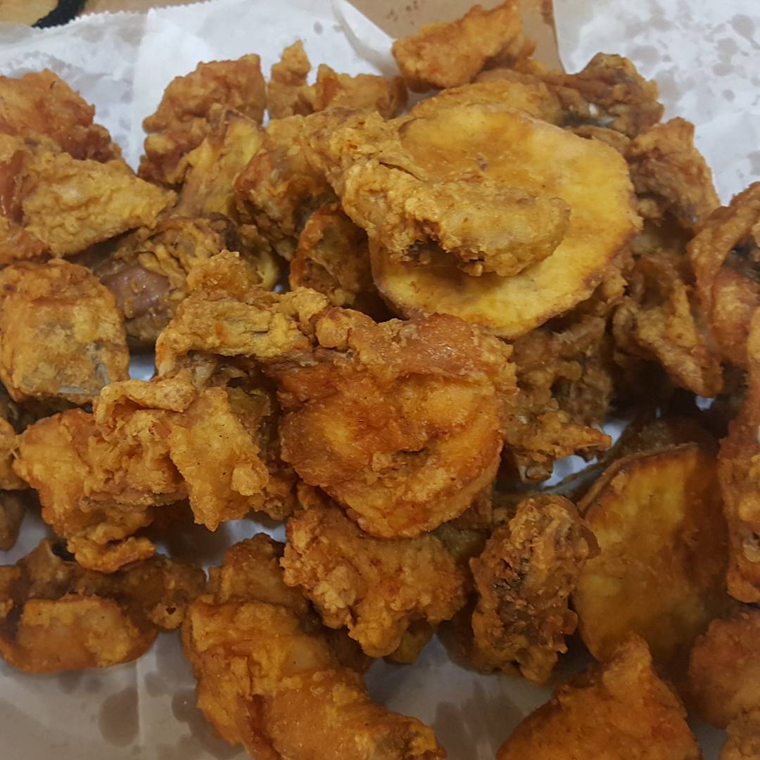 수제통닭 매장 이미지