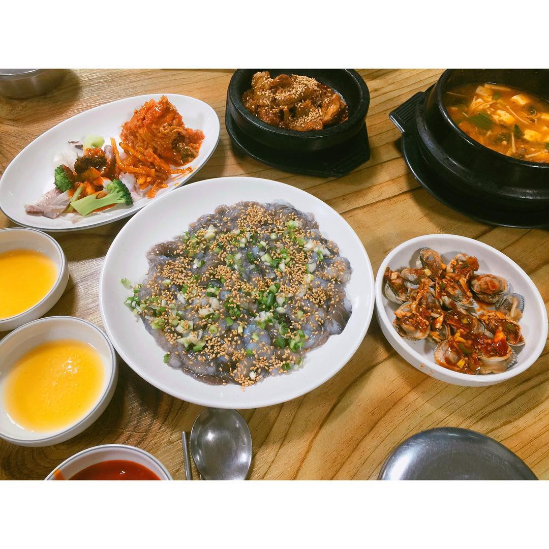 산울림식당 매장 이미지