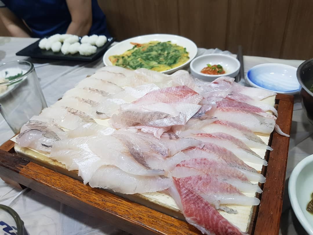 흑산도횟집 매장 이미지