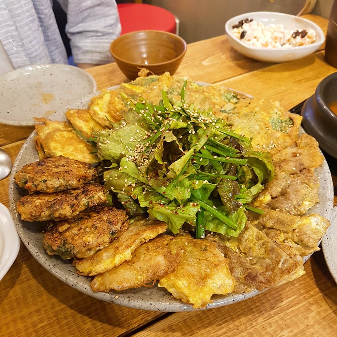 달 매장 이미지