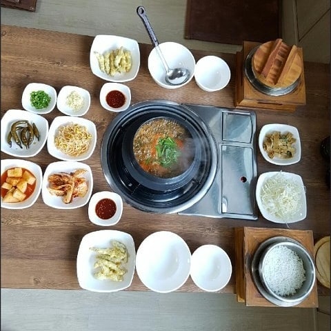 옹골진추어탕 매장 이미지