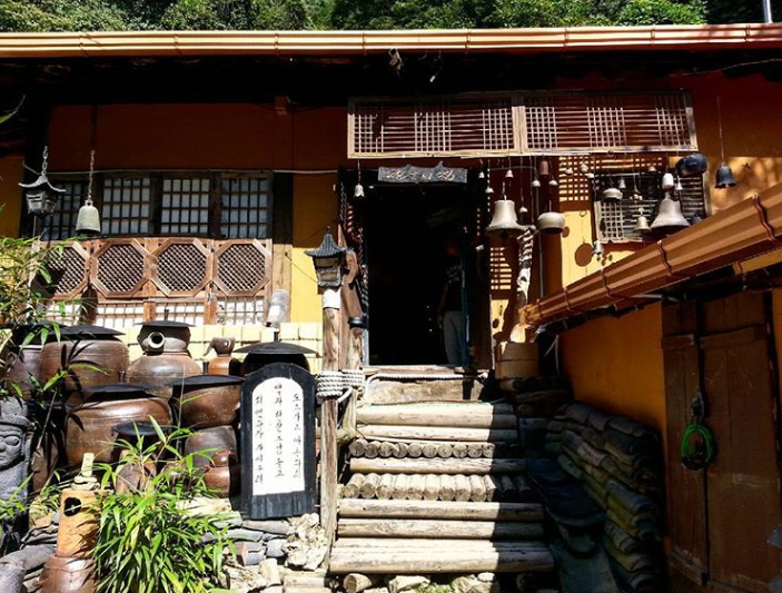 산꾼의집 매장 이미지