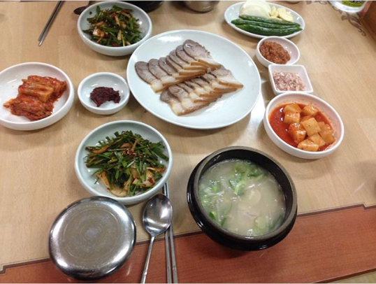 향토돼지국밥 매장 이미지