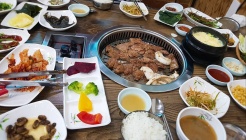 고향숯불갈비 매장 이미지